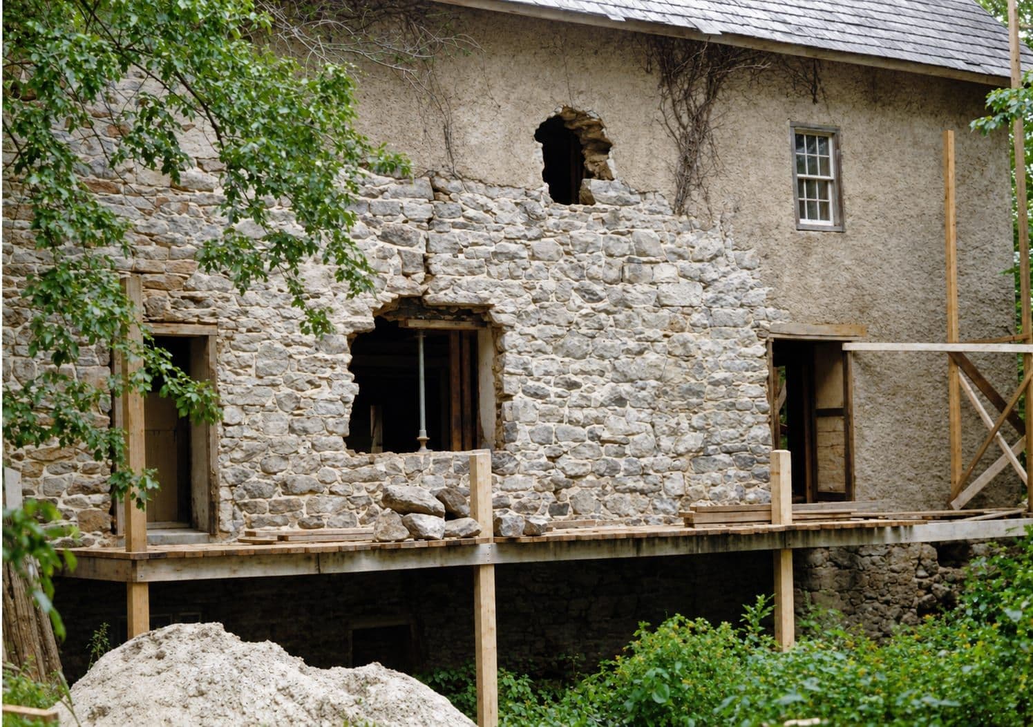 The same opening through the stone east wall, colour and detail recovered